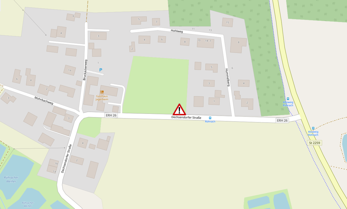 Teilsperrung in der Dechsendorfer Straße in Röhrach im April 2023