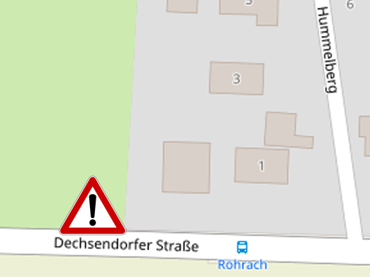 Teilsperrung in der Dechsendorfer Straße in Röhrach im April 2023